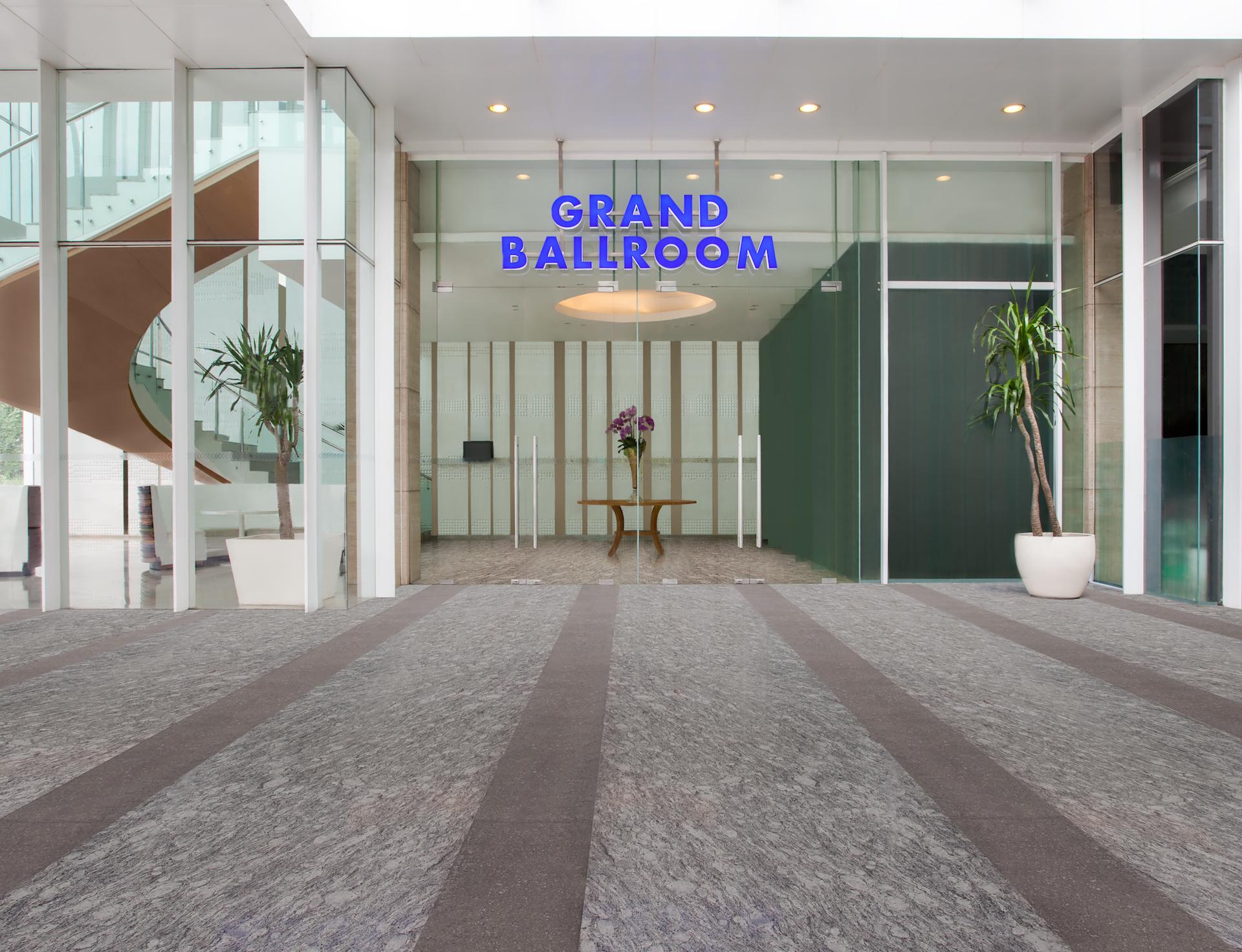 Js Luwansa Hotel & Convention Center Jakarta Exterior foto